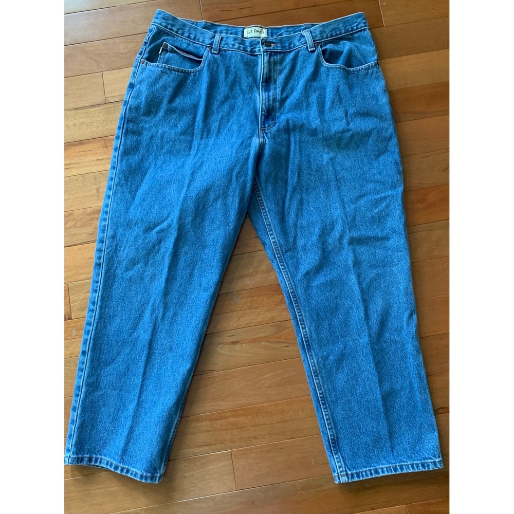 LL Bean 40x28 Relaxed Fit Jeans Medium Wash Blue Cotton Straight Leg 134770
